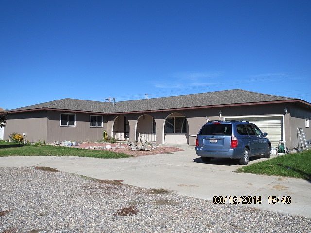 1st image of 300 Blue Bell Ln