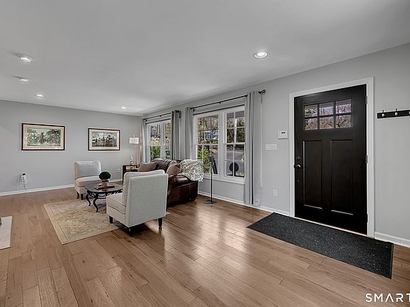 4th image of 273 Osborne Hill Road