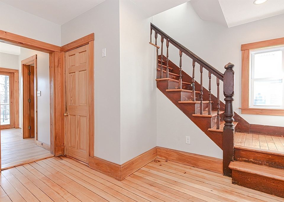 484 Rollstone St, Fitchburg, MA 01420 Zillow