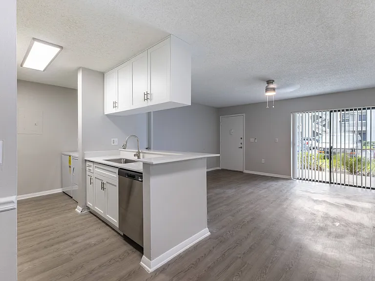 The Lauderdale at Hampton Pines — Photo 48