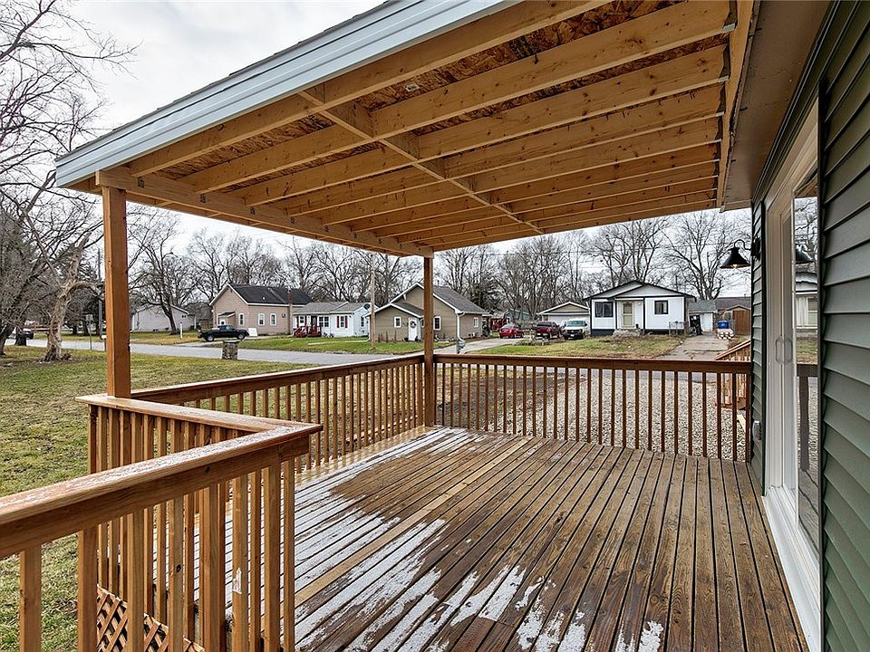 629 SE 28th St, Des Moines, IA 50317 | Zillow