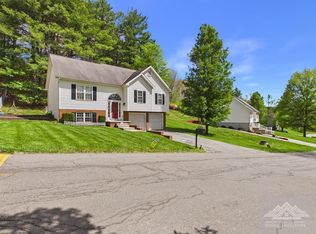 144 Oakland Dr, Princeton, WV 24739
