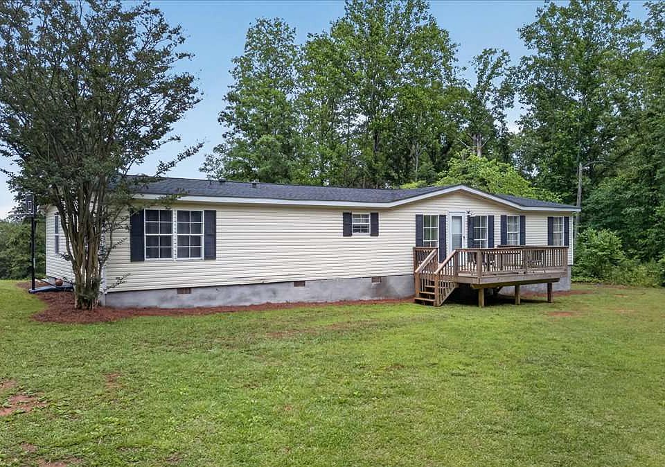 1st image of 930 Dry Pond Ln
