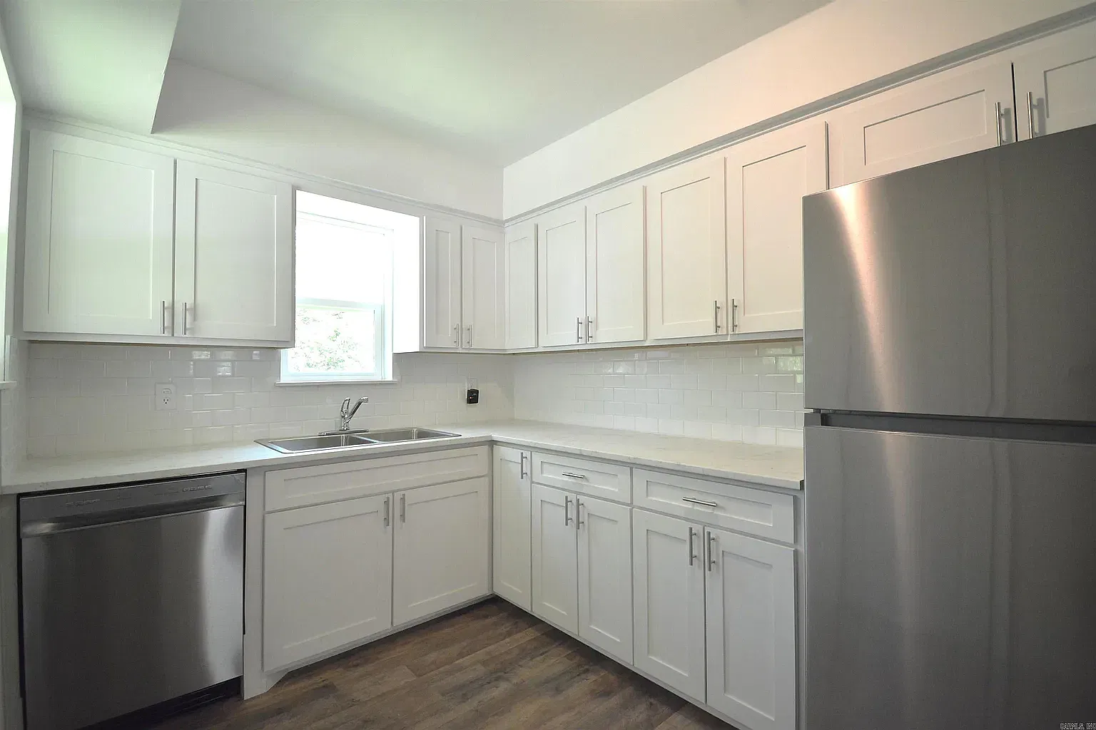 3 bed, 1026 sqft, $1,175 — Photo 2