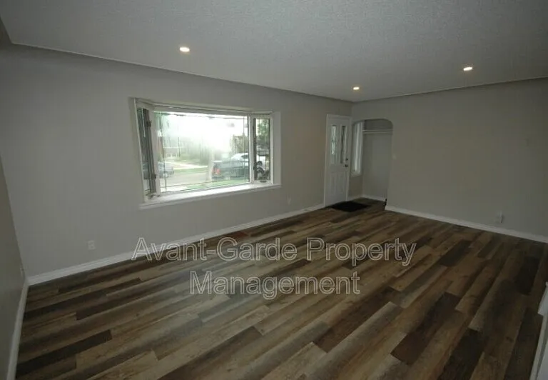 8529 83rd Ave NW — Photo 5