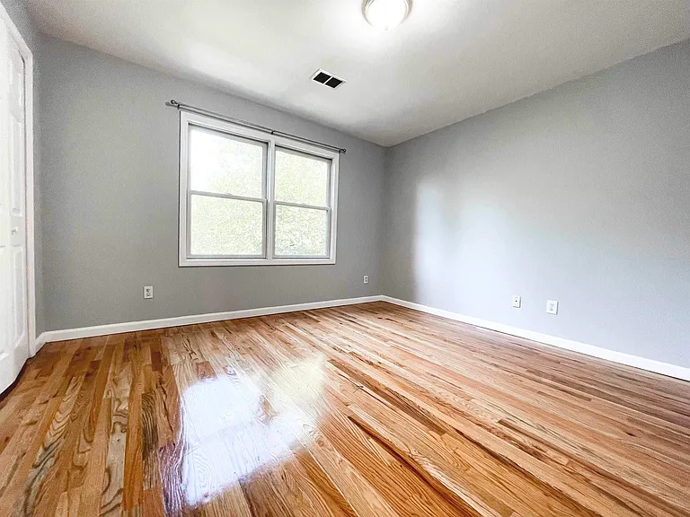 59 Arlington Ave #2 — Photo 9