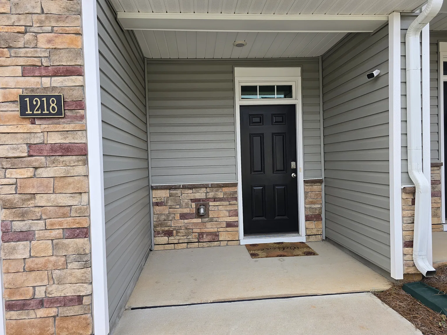 1218 Evelynnview Lane - 1 — Photo 3
