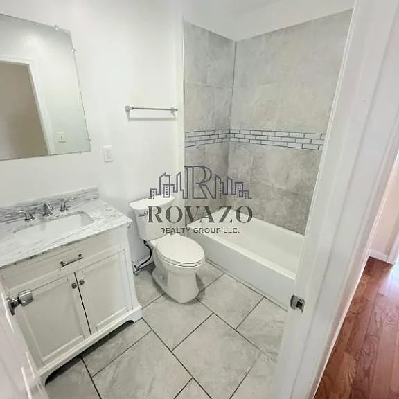 826 S 15th St #3R — Photo 5
