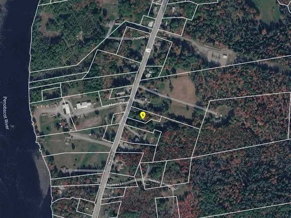 256 Main St, Bradley, ME 04411