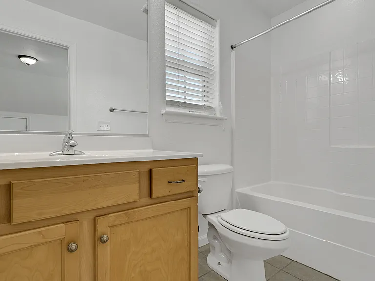 232 Moyock Landing Dr — Photo 11