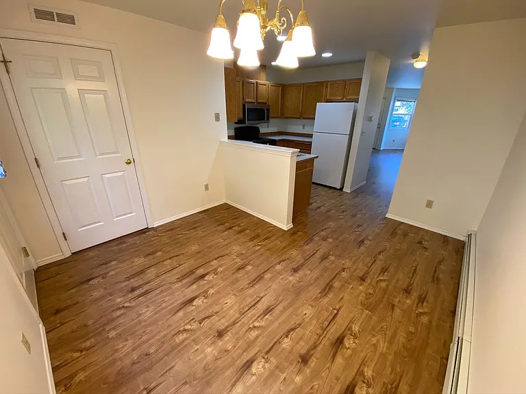 209 E 18th Ave #3 — Photo 8
