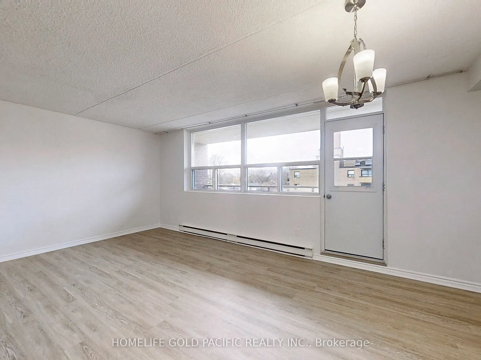 3 bed, $2,800 — Photo 4