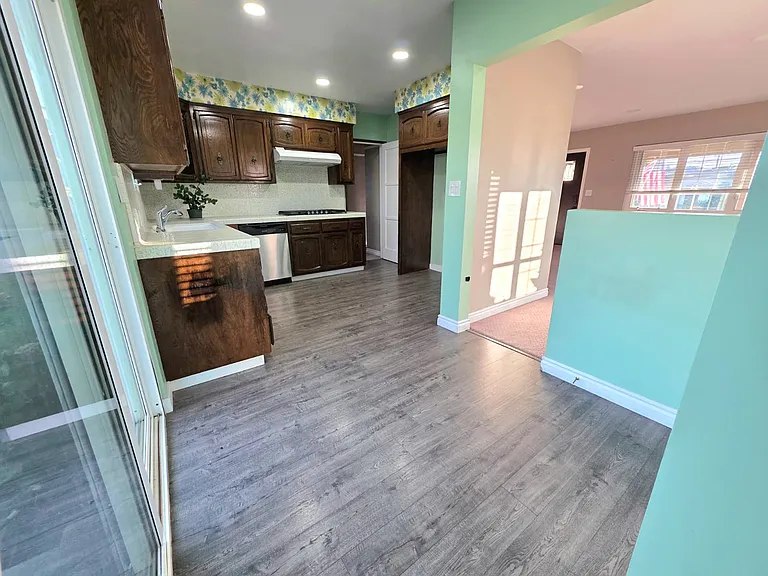 1802 S Grandridge Ave — Photo 8