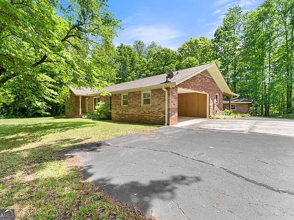 4th image of 250 Truelove Rd