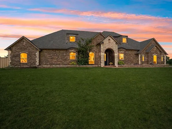 1611 N Morgan Rd, Tuttle, OK 73089