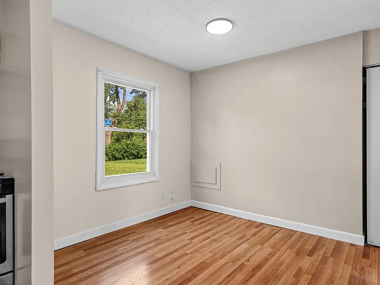 4441 Marlowe St — Photo 29