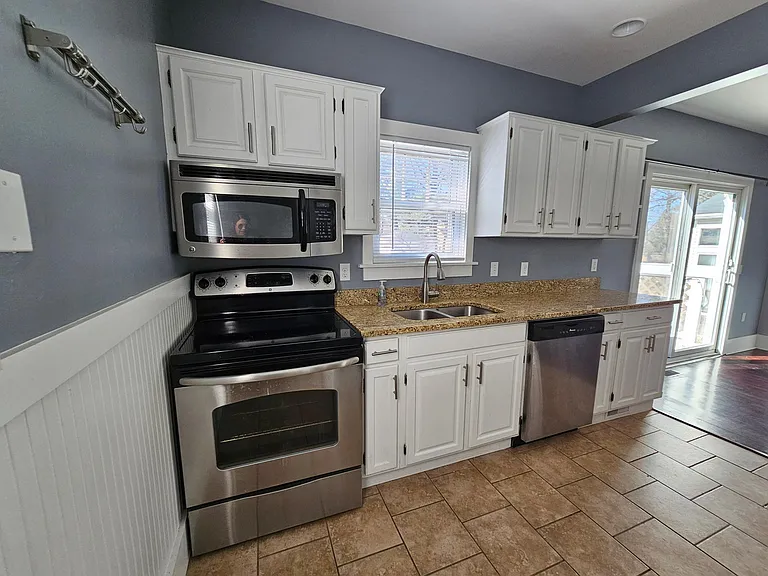 310 S Connecticut Ave — Photo 7