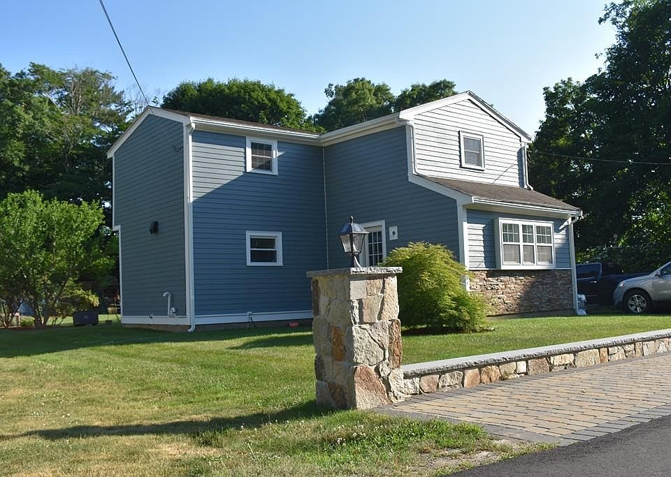 42 Russell Rd, Hanover, MA 02339 | Zillow