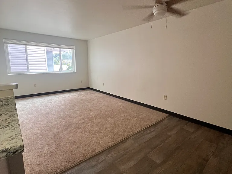 Northbrook Place Apartments — Photo 10