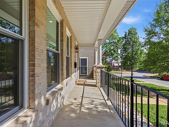 3rd image of 2637 Pearl Ave