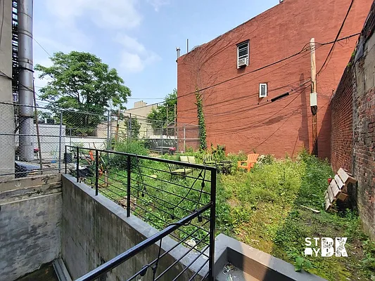 Rented by StayBK LLC | media 21