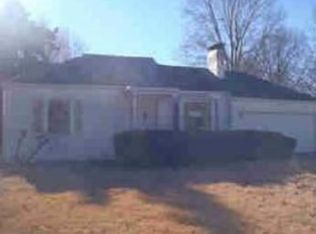 4215 SW 17th St, Topeka, KS 66604