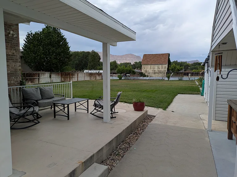 440 Cottonwood Ln — Photo 28