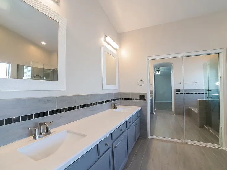 1297 E Tradewind Dr — Photo 10