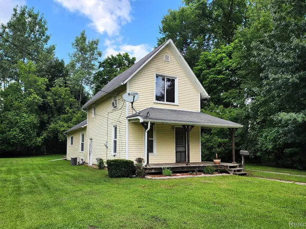 536 Lincoln St, Clio, MI 48420