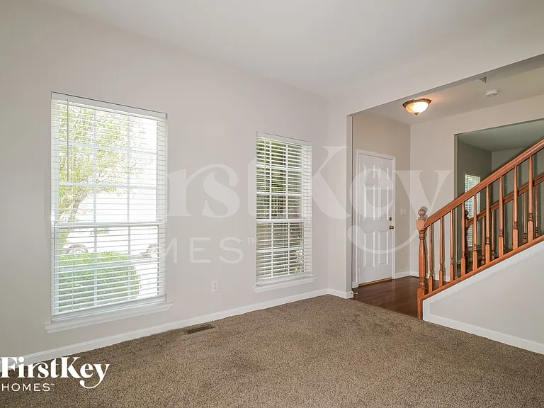 217 Hawksbury Pl — Photo 3