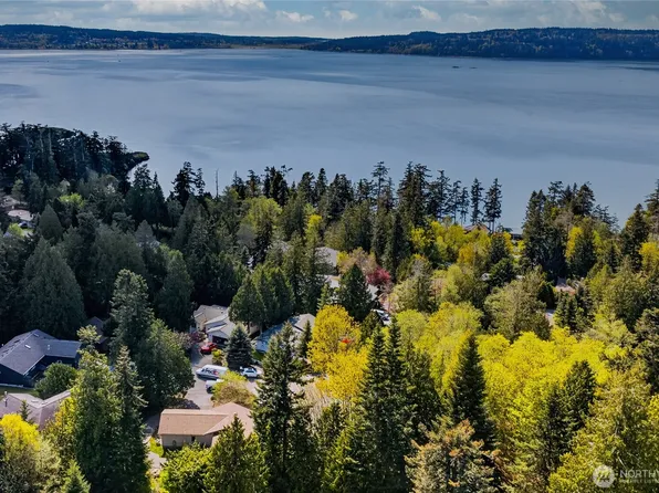 767 Shelter Bay Drive, La Conner, WA 98257