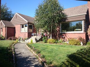 3703 39th Ave SW, Seattle, WA 98116