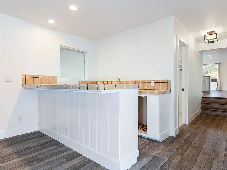 10065 Old Morro Rd E — Photo 20