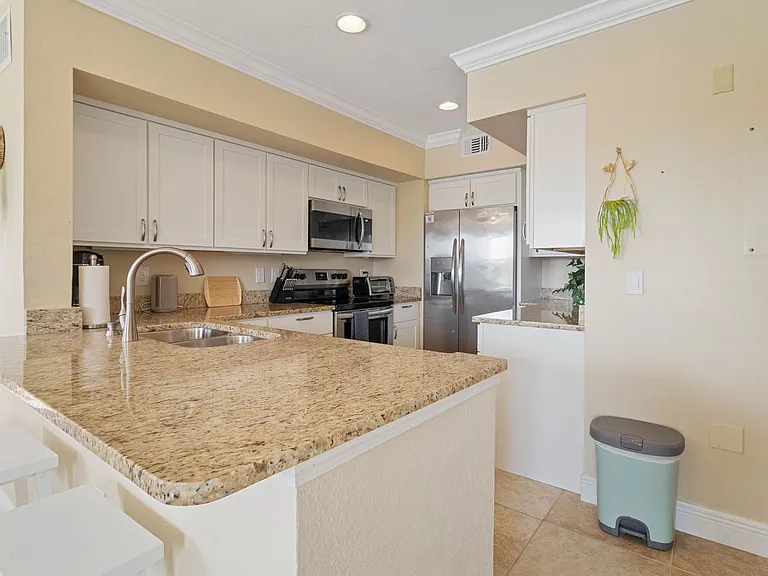 1030 Villagio Cir #207 — Photo 14