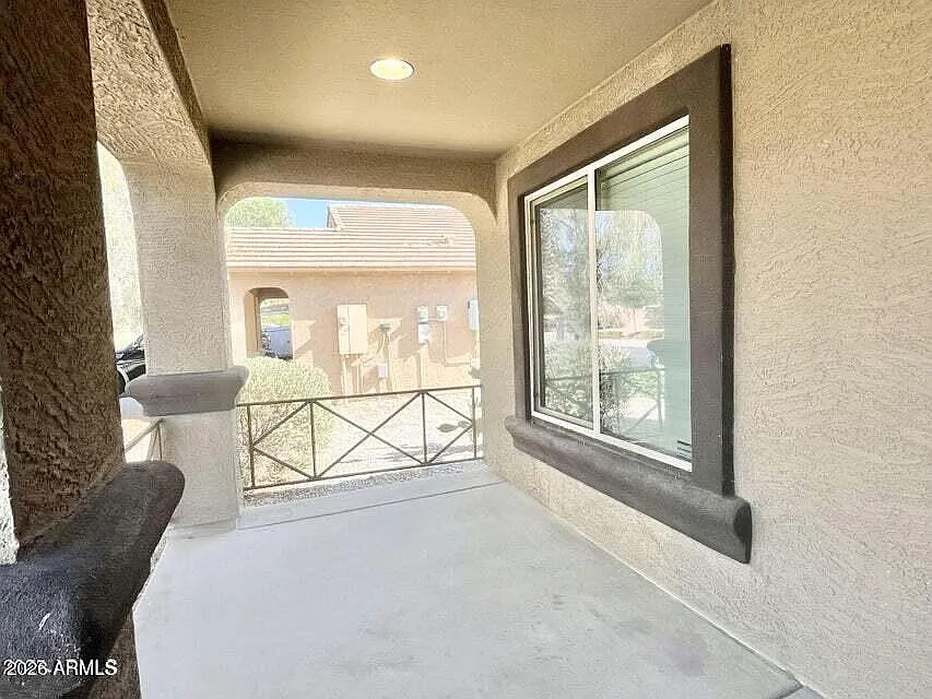 4 bed, 2.5 bath, 1856 sqft, $1,995 — Photo 3