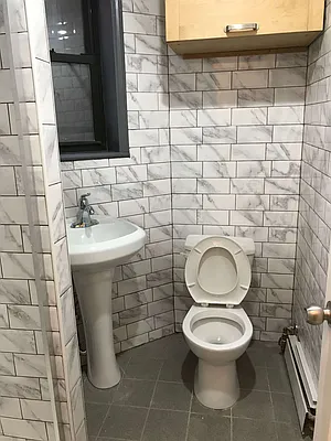 Rented by Century 21 New Golden Age Realty | media 34