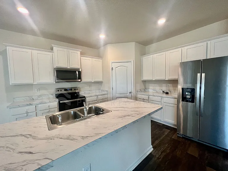 6181 Bucking Bronco Dr — Photo 6
