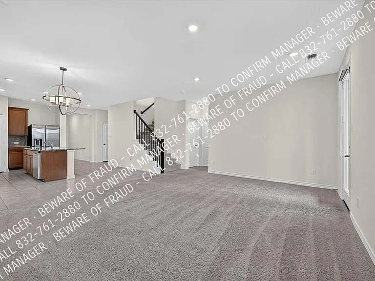 395 Boroughbridge Dr — Photo 8