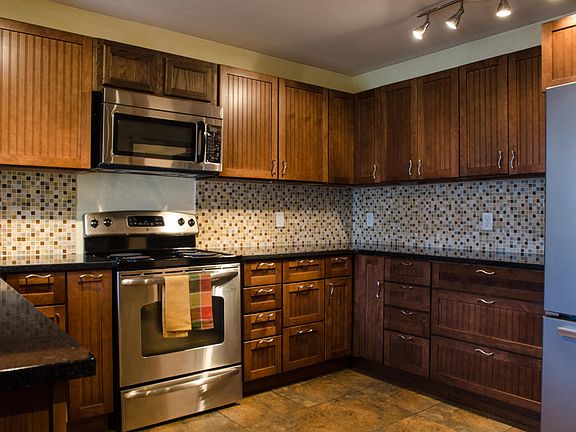 4th image of 4812 Parva Dr