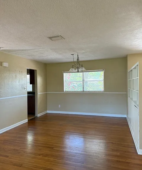 2216 Mount Vernon St — Photo 13
