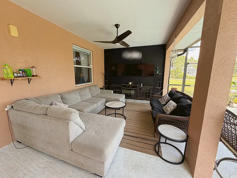 128 Temuco St — Photo 7