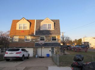 2000 Barlow St, Philadelphia, PA 19116