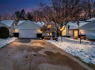 17922 Cambridge Oval, Strongsville, OH 44136