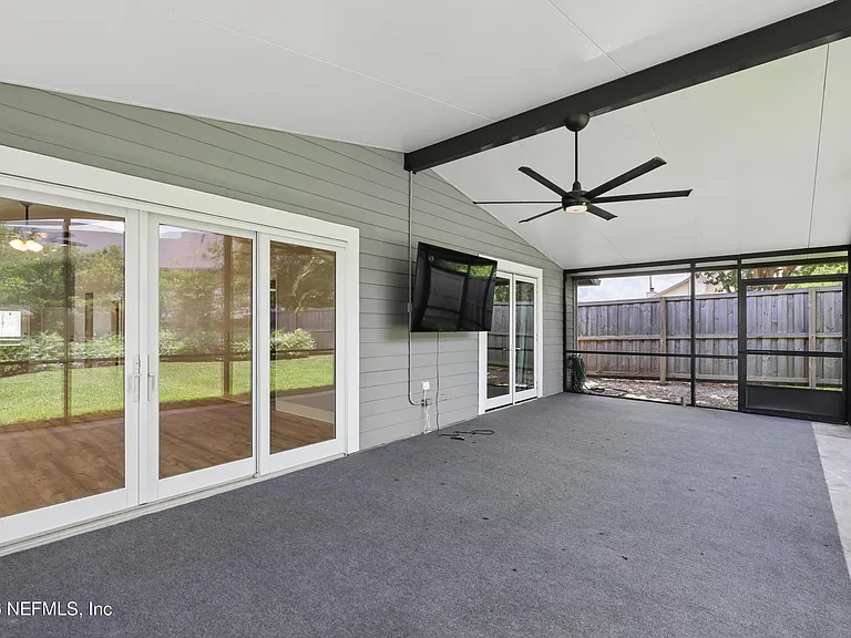 204 Crosstern Ct — Photo 35