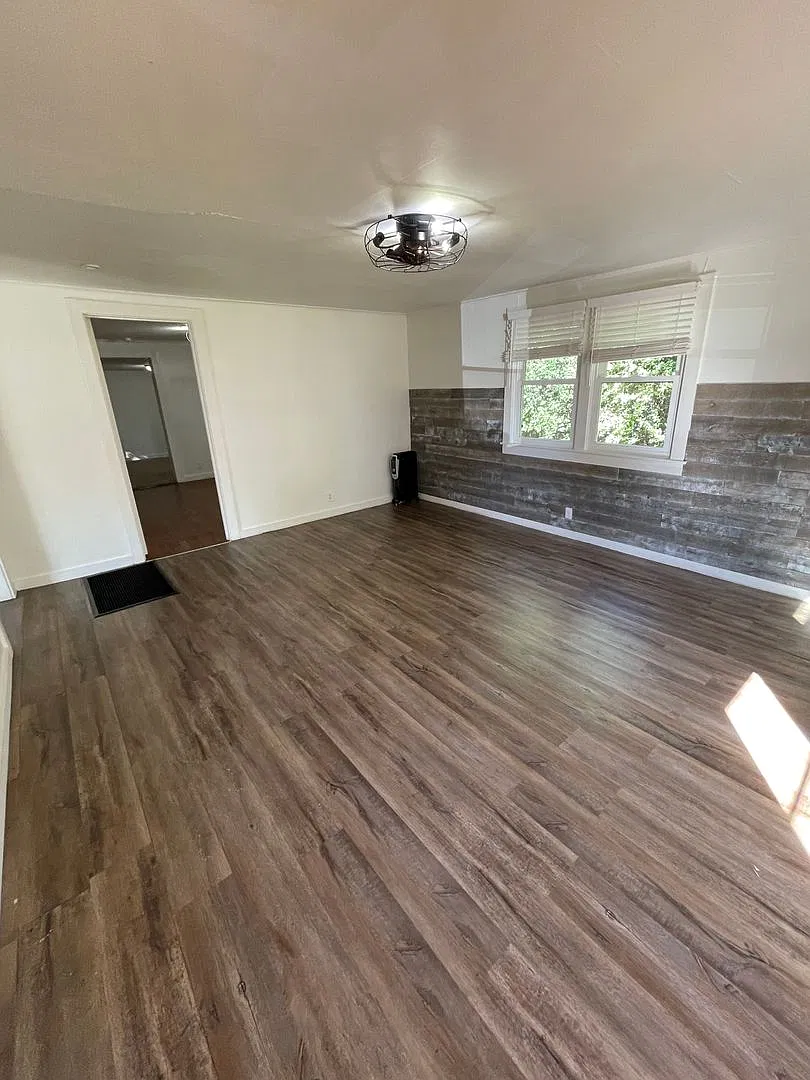 West Rapid 2 bedroom, 1 bath House for Rent — Photo 3
