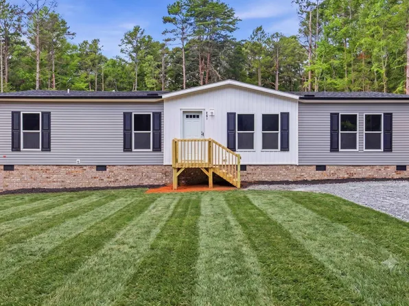 561 Georgia Rd, Gray Court, SC 29645