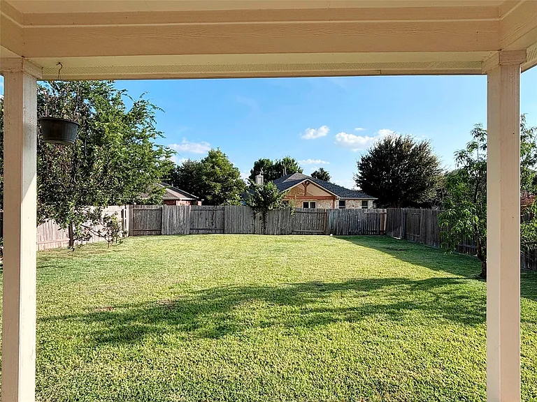 4116 Meadow Bluff Way — Photo 32