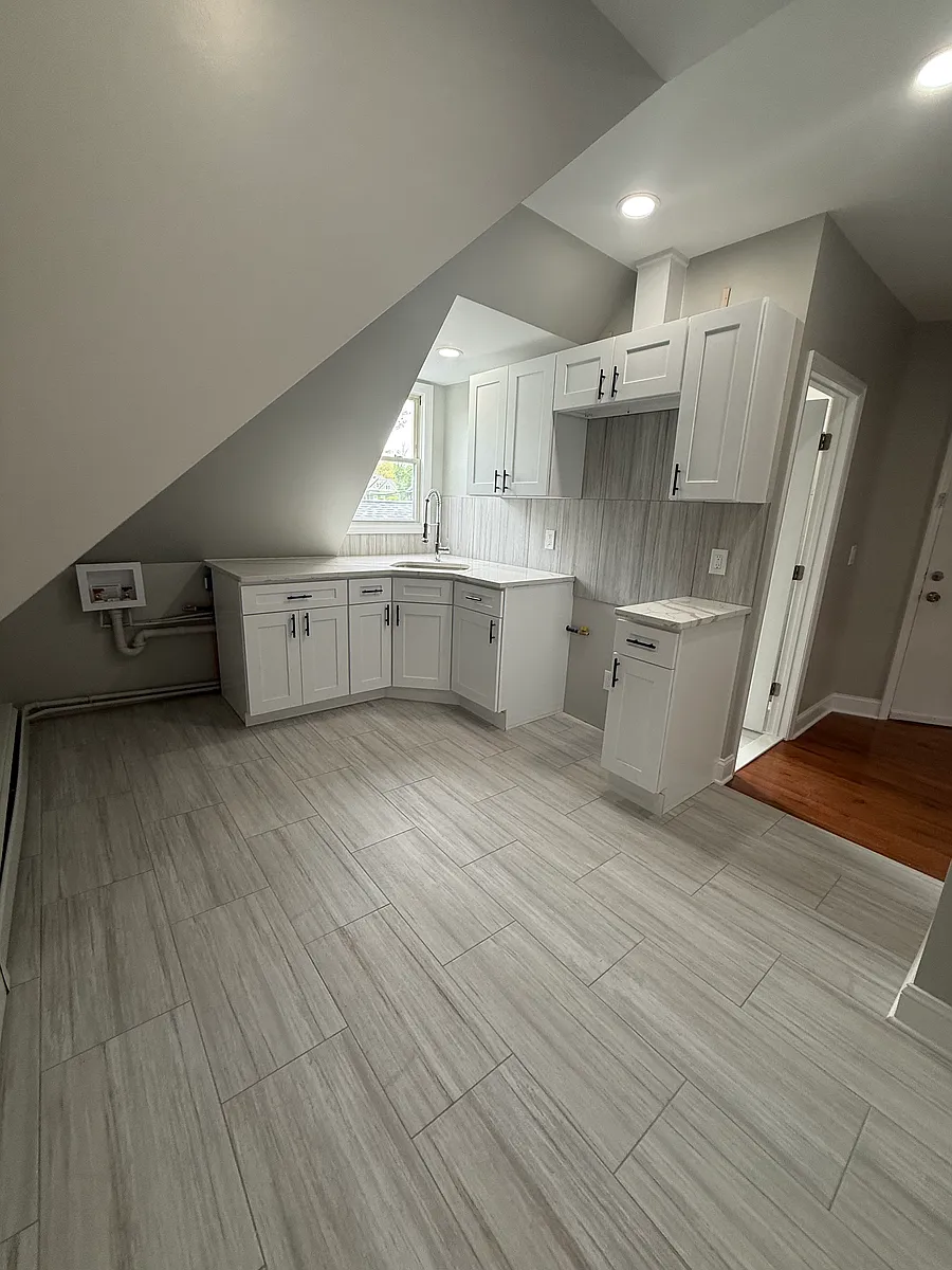 Building Photo - 62 Greenwood Ave #3