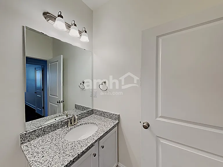 1130 Bentley Park Dr — Photo 12
