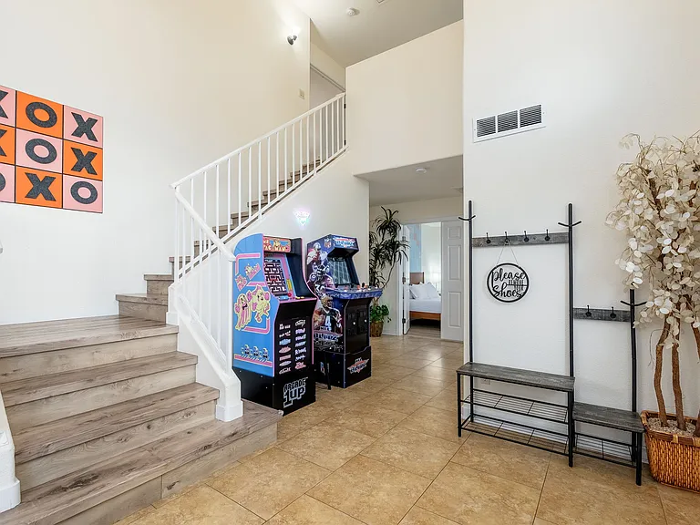 3514 N Diego — Photo 4